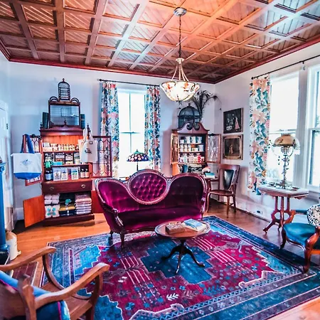 The Claiborne Bed And Breakfast